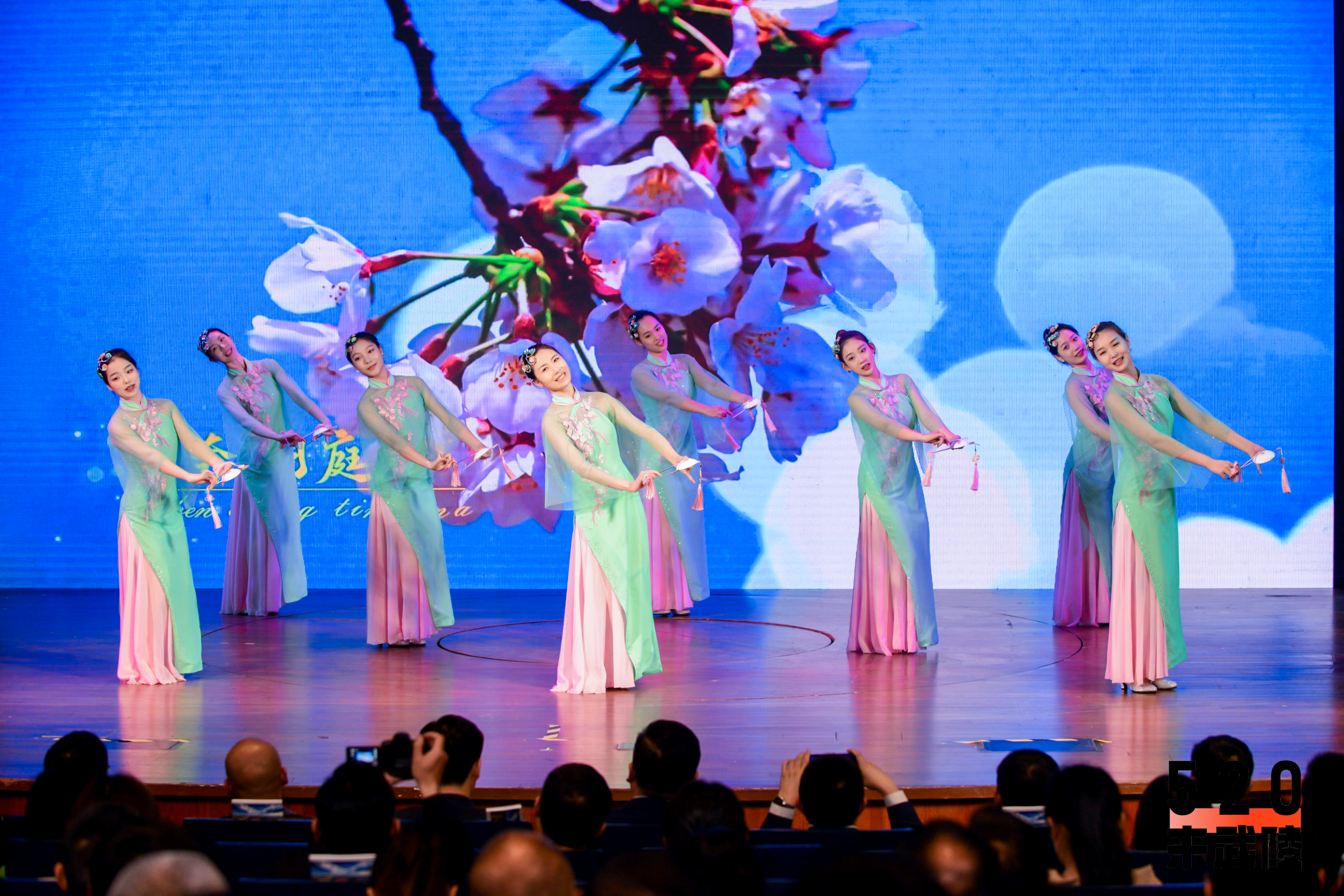 10963924.jpg 10963924.jpg